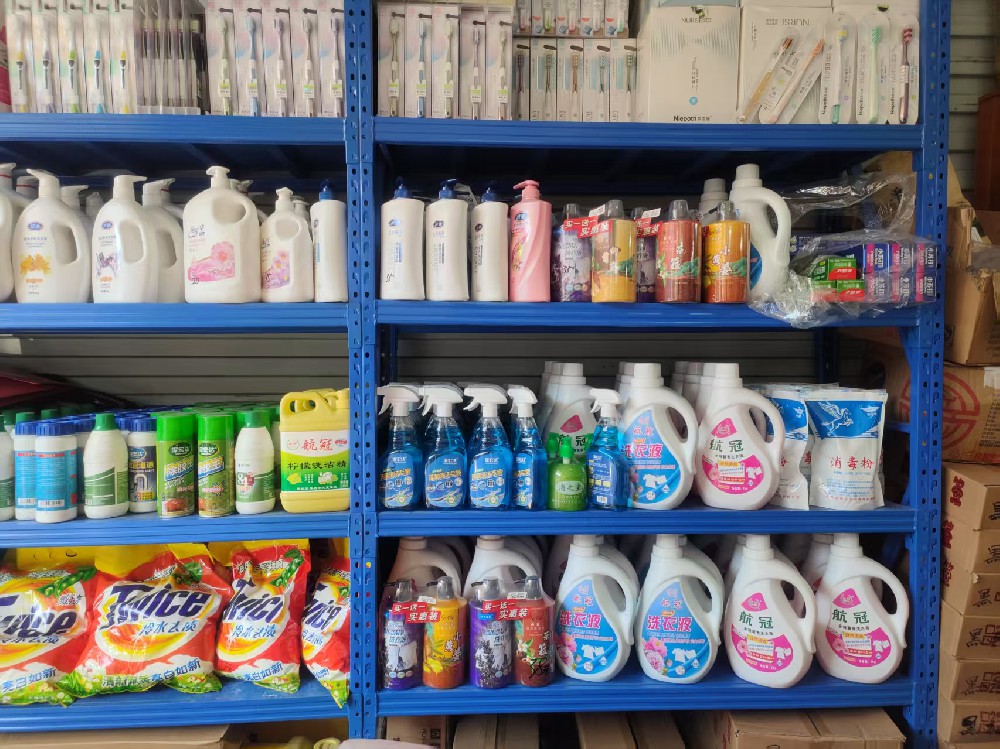 找不到可靠的洗洁精批发厂家？航冠洗涤剂可以解决燃眉之急